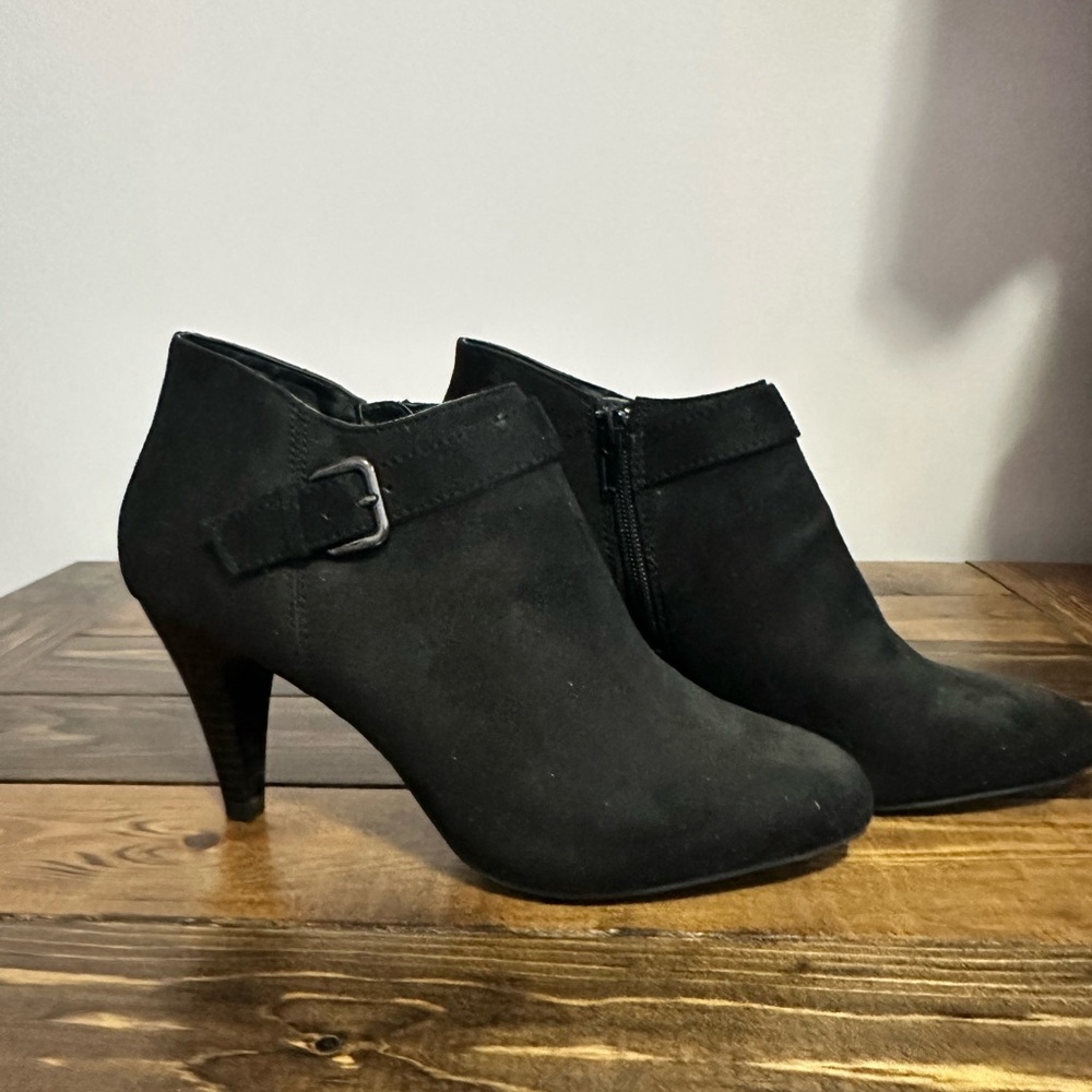 FIONI heels